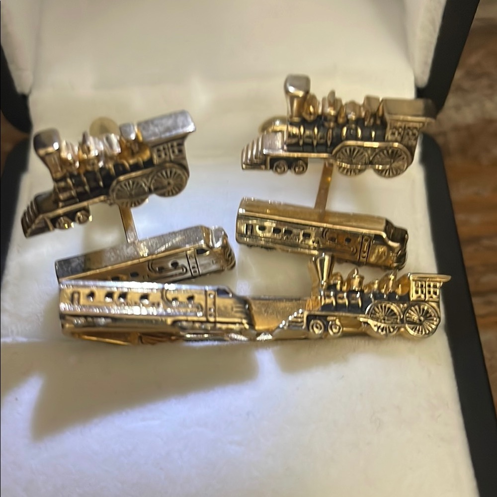 Gold Train Cufflinks & Tie Clip Set